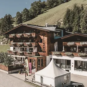 & Tiroler Buam 4*, Saalbach Hinterglemm Ausztria