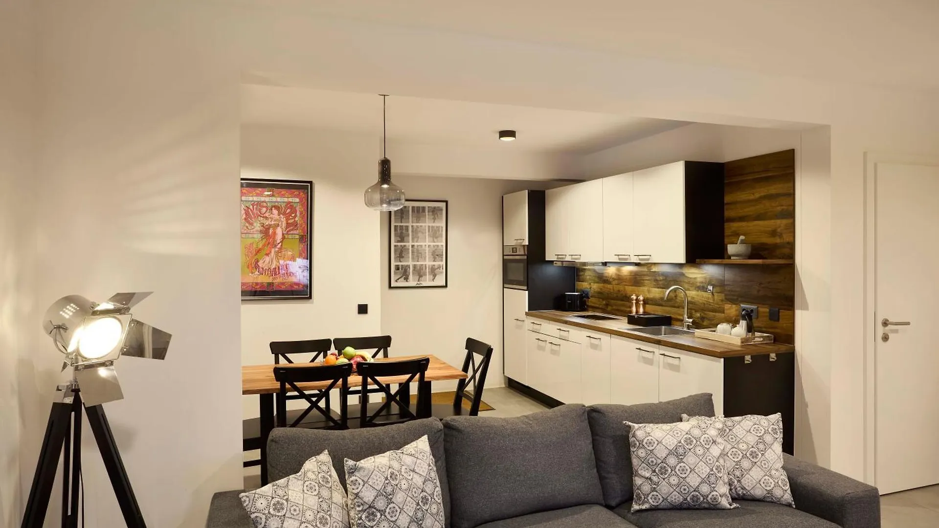 Rockapart - Wien Hauptbahnhof - Neueroeffnung! Aparthotel